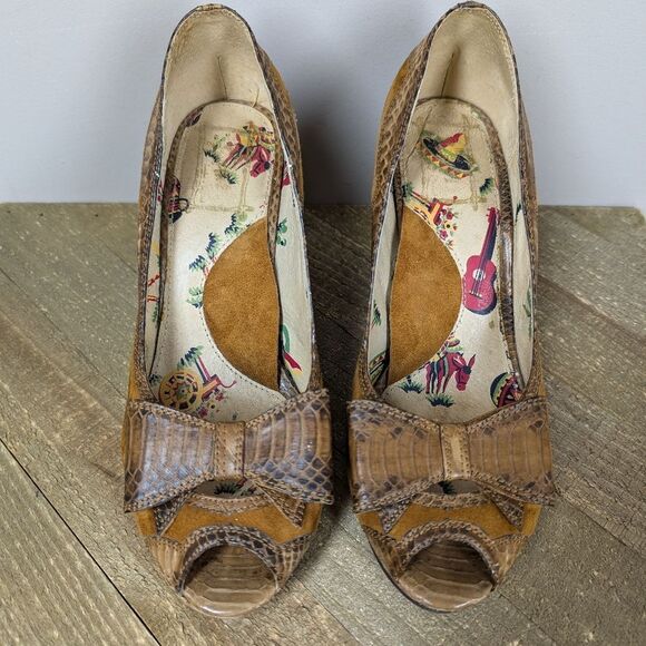 Miss L Fire Leather Suede Bow Heels Size 6 Vintage Style Peep Toe Retro Pinup 3" - Picture 4 of 10